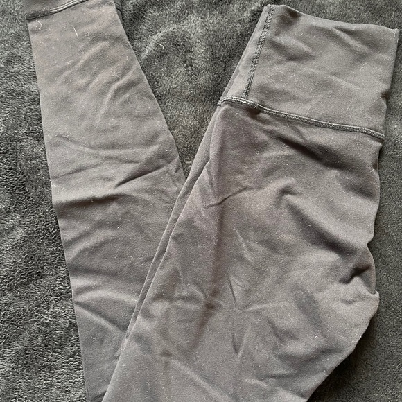 9 pairs of lululemon leggings! - Picture 6 of 9